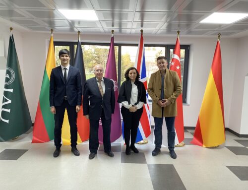 Visit of Spanish Company Edibon to IAU